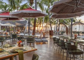 mauricius-hotel-dinarobin-beachcomber-517_ext_w_1.jpg
