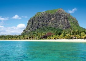 mauricius-hotel-lux-le-morne-172_ext_w_1.jpg