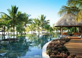 mauricius-hotel-lux-le-morne-337_ext_w_1.jpg