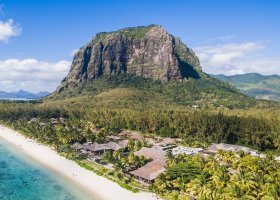 mauricius-hotel-lux-le-morne-355_ext_w_1.jpg