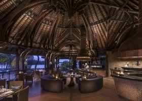 mauricius-hotel-shangri-la-s-le-touessrok-resort-spa-252_ext_w_1.jpg