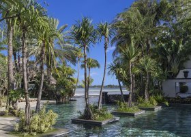 mauricius-hotel-shangri-la-s-le-touessrok-resort-spa-254_ext_w_1.jpg