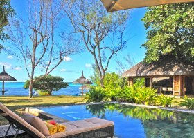 mauricius-hotel-so-beach-villa-034_ext_w_2.jpg