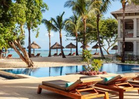mauricius-hotel-st-regis-le-morne-resort-421_ext_w_1.jpg