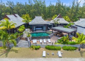 mauricius-hotel-st-regis-le-morne-resort-442_ext_w_1.jpg