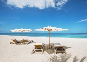mauricius-hotel-st-regis-resort-mauritius-214_ext_w_1.jpg