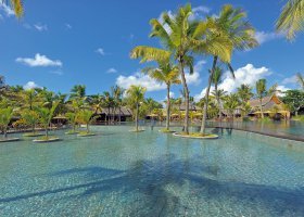 mauricius-hotel-trou-aux-biches-032_ext_w_1.jpg