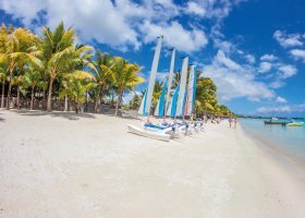 mauricius-hotel-trou-aux-biches-beachcomber-169_ext_w_1.jpg