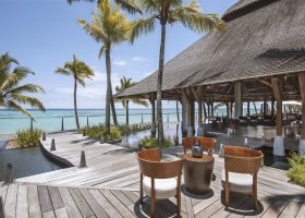 mauricius-hotel-trou-aux-biches-beachcomber-307_ext_w_1.jpg