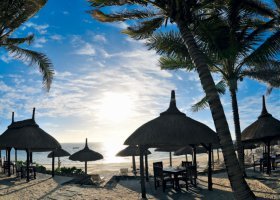 mauricius-hotel-veranda-palmar-beach-003_ext_w_2.jpg